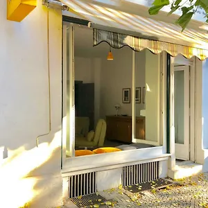 Ladenwohnung In Kreuzberg Apartment